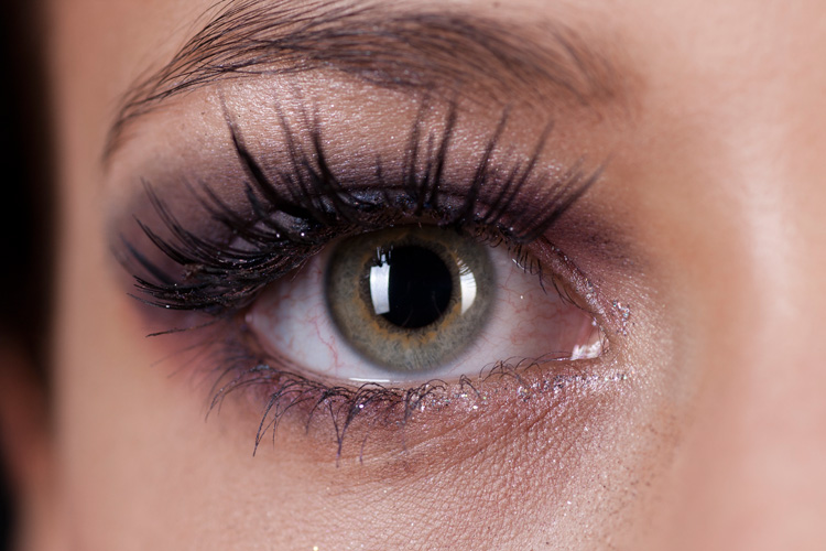 Tages- und Abend-Make-up